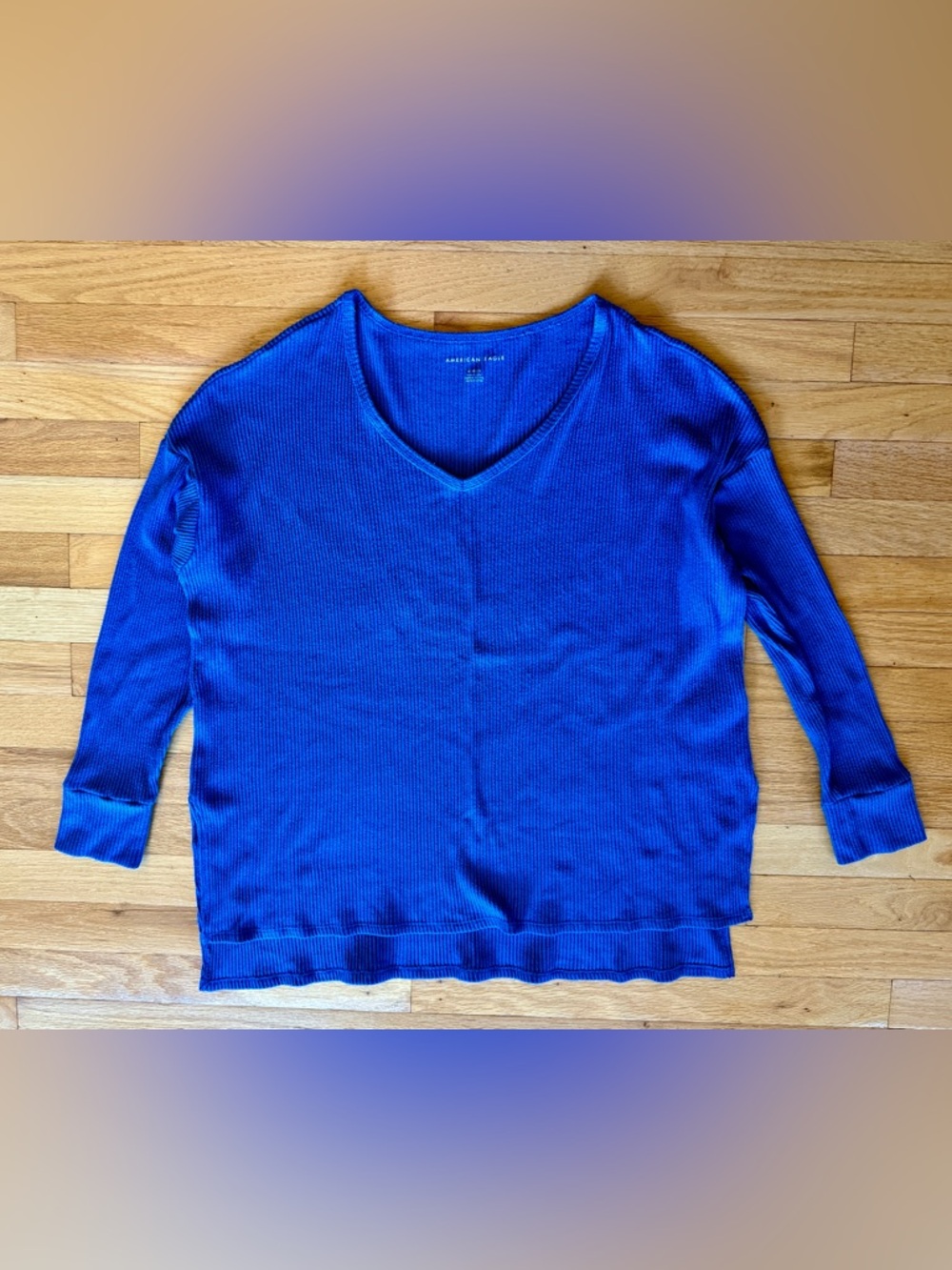 American Eagle Outfitters Royal Blue V-Neck Pullover size M